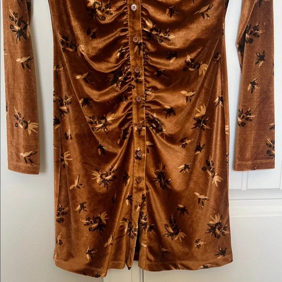 House of Harlow Revolved Crushed Velvet Floral Button Down Mini Dress - Picture 5 of 7